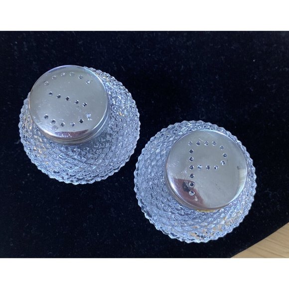 VINTAGE CLEAR GLASS HOBNAIL SALT & PEPPER SHAKERS "S" "P" Caps Vintage - Picture 2 of 12